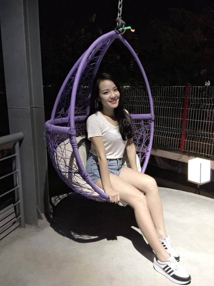 成人**